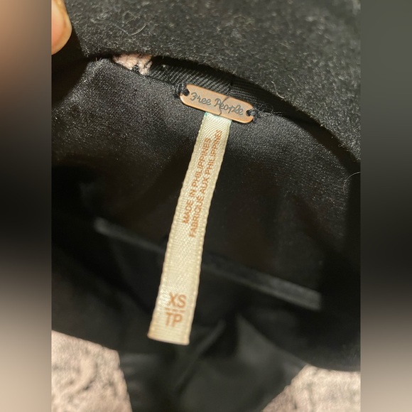 FREE PEOPLE {RARE} Femme Print Snake Blazer - Picture 9 of 10